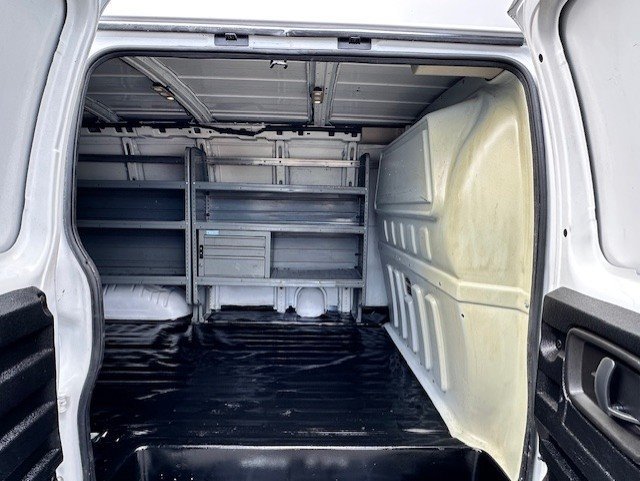 Used 2016 Chevrolet Express 2500 RWD image 10