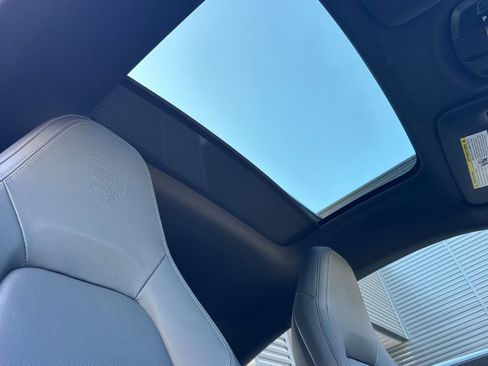 Certified 2022 Porsche 911 Carrera image 18