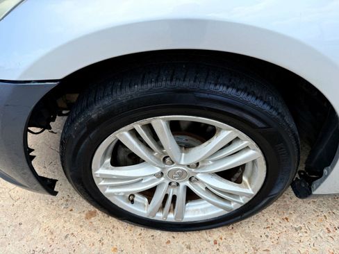 Used 2010 INFINITI G37 Journey w/ Premium Pkg image 11