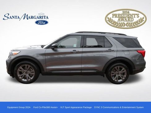 Certified 2022 Ford Explorer XLT w/ Equipment Group 202A image 1