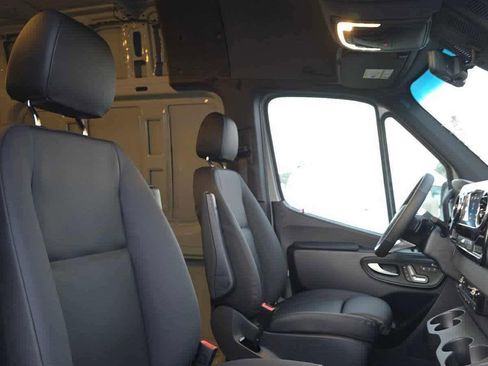 New 2026 Mercedes-Benz Sprinter 2500 image 13
