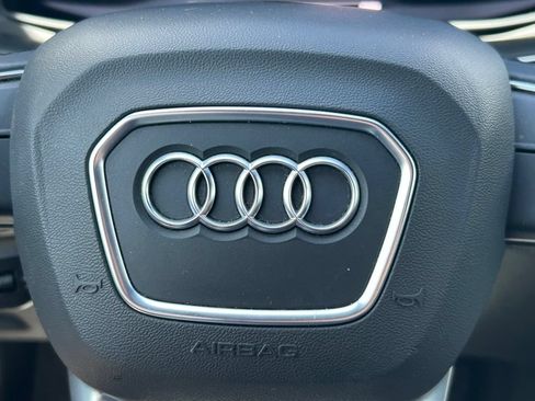 Used 2021 Audi Q8 Prestige AWD/4WD image 42