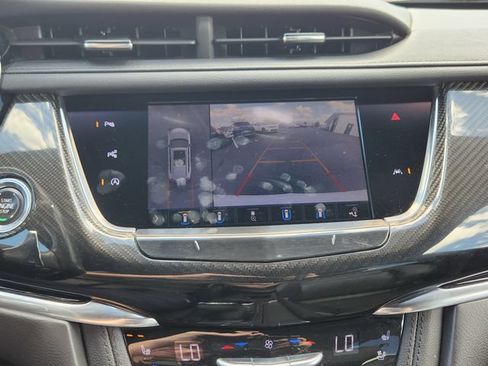 Used 2020 Cadillac XT6 Sport AWD/4WD image 16