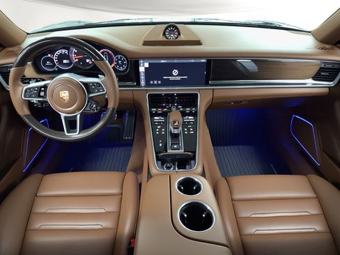 Used 2018 Porsche Panamera 4S AWD/4WD image 19