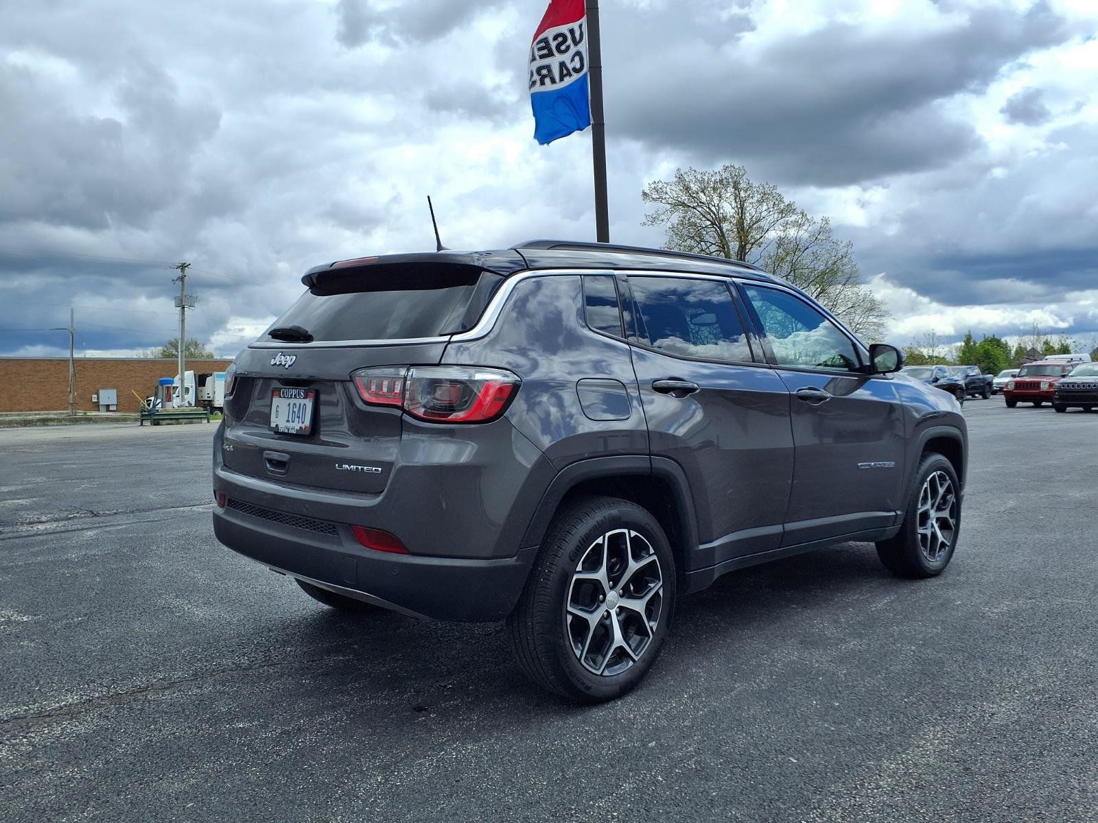 Used 2024 Jeep Compass Limited AWD/4WD image 5