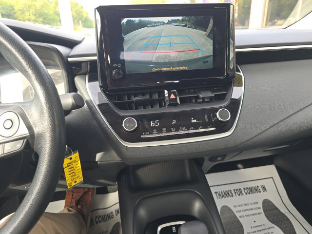 Used 2024 Toyota Corolla LE FWD image 18