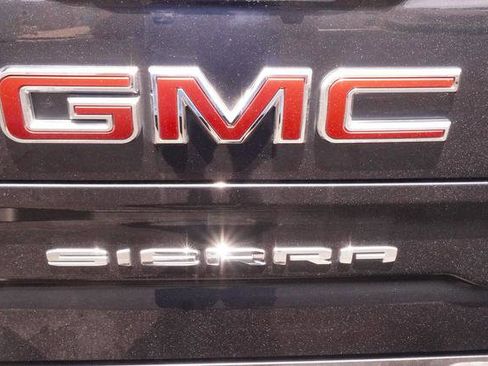 Used 2021 GMC Sierra 1500 SLT w/ SLT Premium Package AWD/4WD image 40