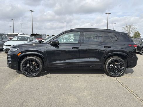 New 2026 Volkswagen Tiguan SE R-Line image 2