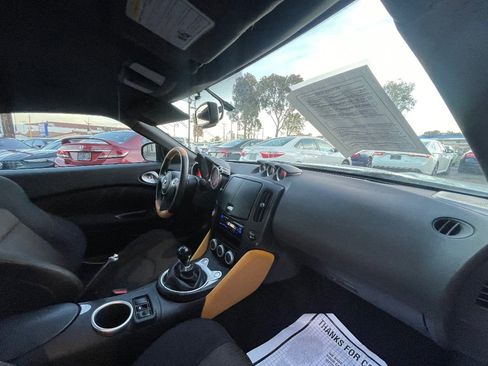 Used 2019 Nissan 370Z Coupe w/ Z34 Heritage Edition - White image 12