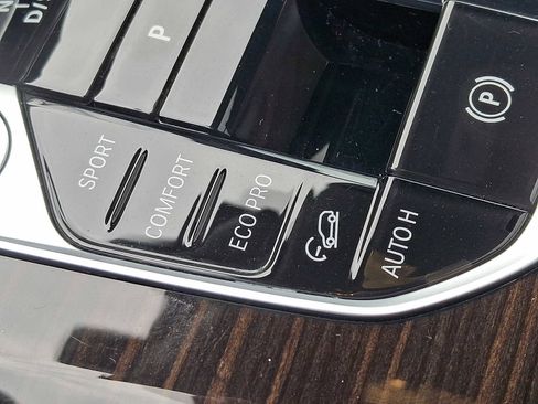 Certified 2024 BMW X5 xDrive40i w/ Premium Package image 25