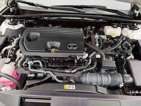 Used 2024 Lexus ES 300h Ultra Luxury w/ Accessory Package (Z1) image 27