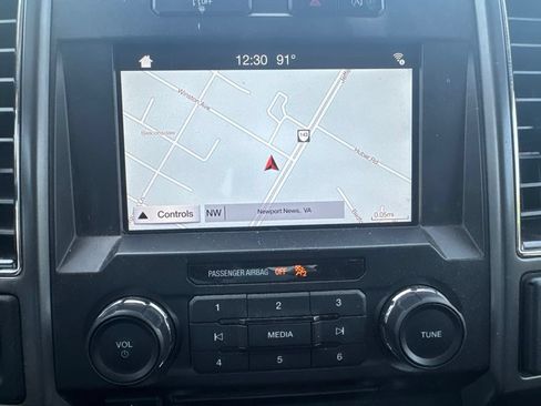 Used 2018 Ford F150 XLT w/ Equipment Group 302A Luxury AWD/4WD image 13