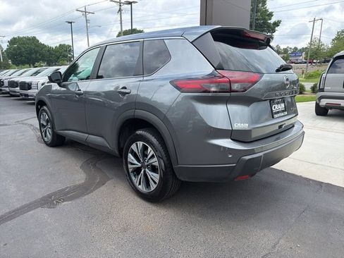Used 2024 Nissan Rogue SV AWD/4WD image 6
