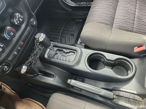 Used 2011 Jeep Wrangler Unlimited Sport AWD/4WD image 36