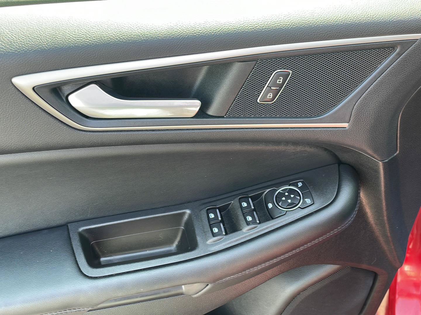 Used 2024 Ford Edge SEL w/ Convenience Package AWD/4WD image 12