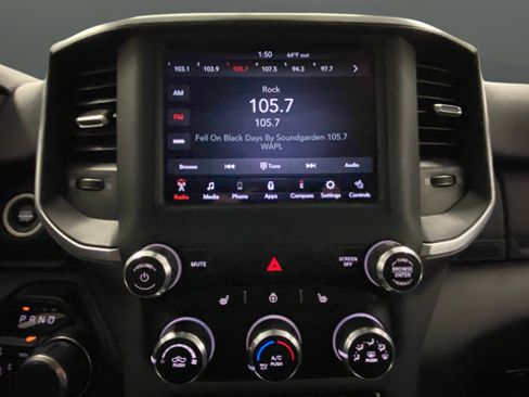 Used 2019 RAM 2500 Big Horn w/ Towing Technology Group AWD/4WD image 13