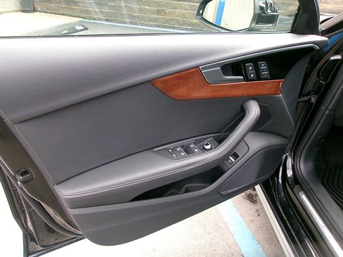 Used 2023 Audi A4 2.0T allroad Premium Plus image 13