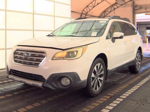 Used 2015 Subaru Outback 2.5i Limited AWD/4WD image 2