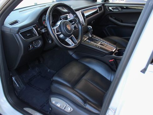 Used 2017 Porsche Macan S AWD/4WD image 17