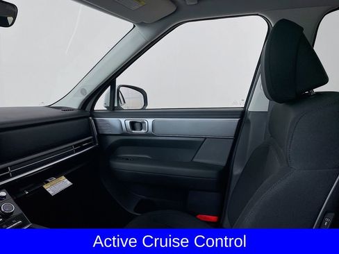 Used 2025 Hyundai Santa Fe SE image 25