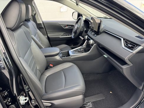 New 2025 Toyota RAV4 XLE Premium image 8