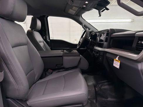 New 2026 Ford F250 XL w/ XL Chrome Package image 26