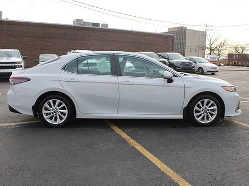 Certified 2023 Toyota Camry LE image 5