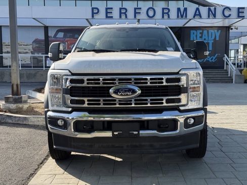 Used 2024 Ford F550 4x4 Crew Cab Super Duty w/ XLT Value Package image 3