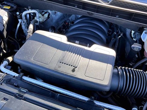 Used 2024 Cadillac Escalade Premium Luxury image 31