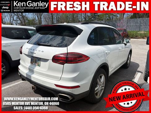 Used 2016 Porsche Cayenne image 10