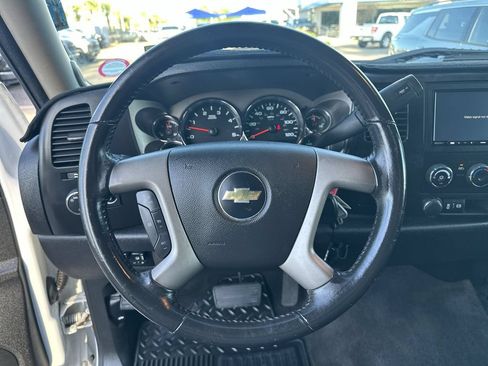 Used 2014 Chevrolet Silverado 2500 LT AWD/4WD image 21