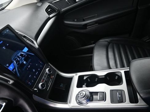 Used 2024 Ford Edge SEL AWD/4WD image 17