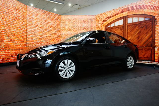 Certified 2025 Nissan Sentra S FWD image 3