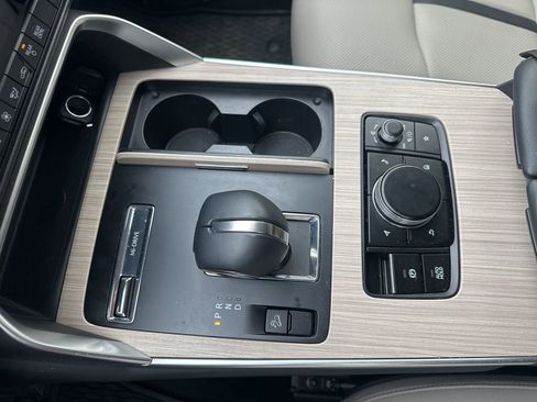 Used 2025 MAZDA CX-90 3.3 Turbo w/ Preferred Package image 9