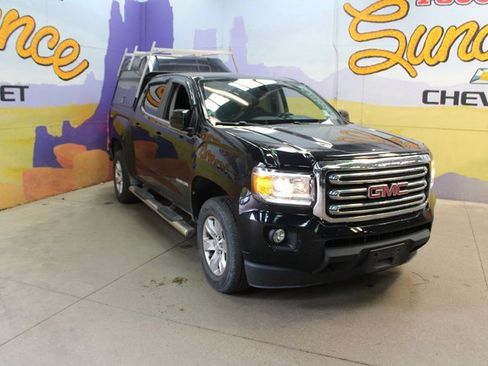 Used 2016 GMC Canyon SLE image 2