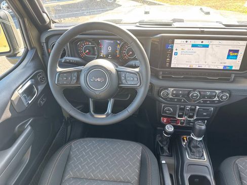 New 2026 Jeep Gladiator Mojave AWD/4WD image 17