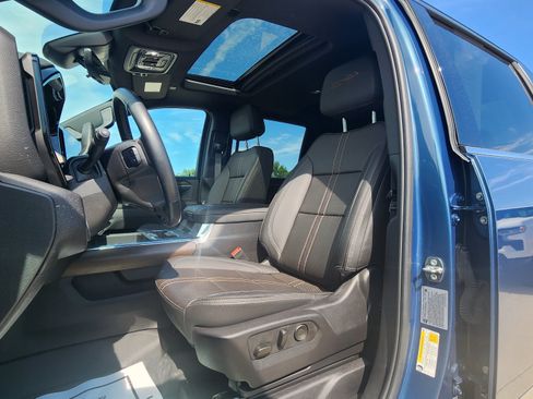 Used 2024 Chevrolet Silverado 3500 High Country w/ High Country Premium Package AWD/4WD image 14