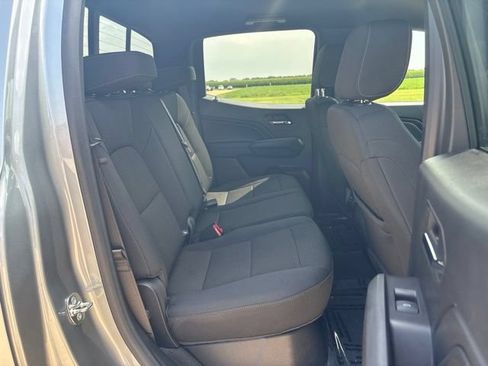 Used 2024 Chevrolet Colorado LT w/ LT Convenience Package II AWD/4WD image 20