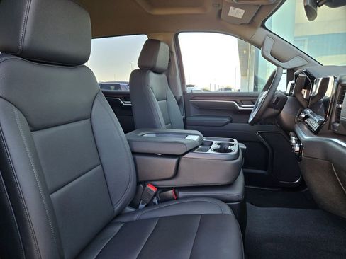 Used 2026 GMC Sierra 1500 SLT image 26