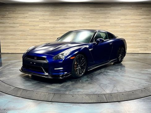 Used 2013 Nissan GT-R Premium AWD/4WD image 8