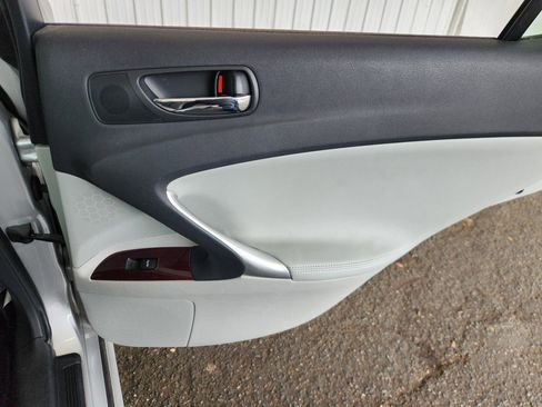 Used 2006 Lexus IS 250 AWD image 19