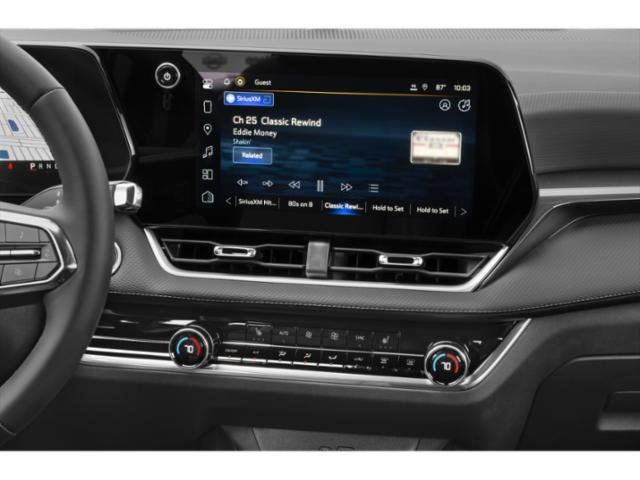Used 2026 Chevrolet Equinox LT FWD image 13