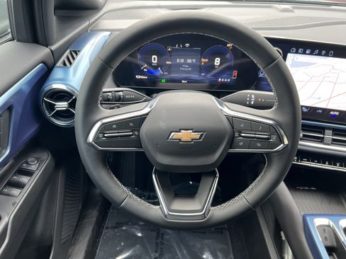 New 2026 Chevrolet Equinox EV LT image 26