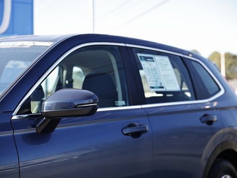 Certified 2024 Honda CR-V LX image 4