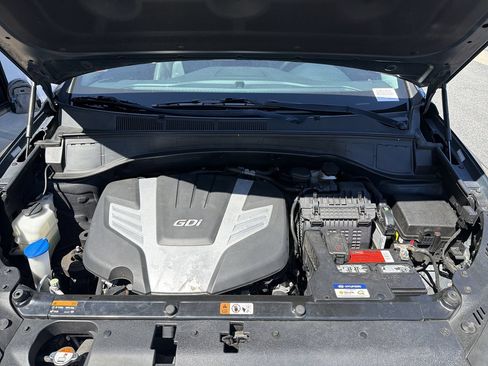 Used 2017 Hyundai Santa Fe Limited FWD image 38