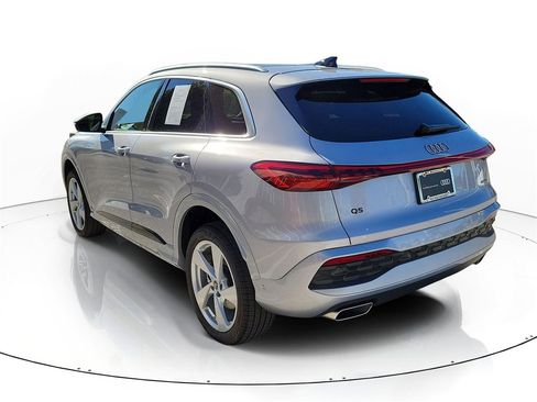 Used 2025 Audi Q5 Premium Plus w/ Premium Plus image 3