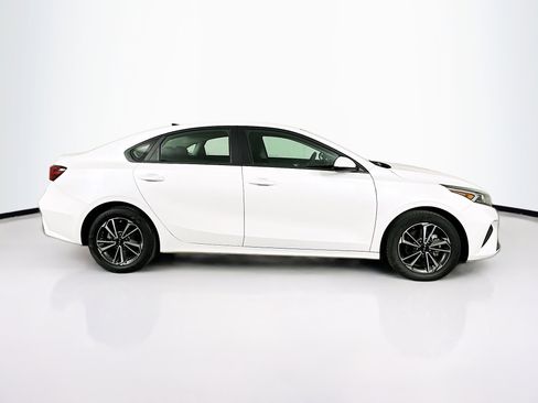 Used 2024 Kia Forte LXS image 10