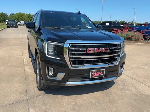 Used 2024 GMC Yukon SLT AWD/4WD image 4