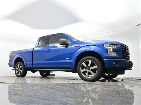 Used 2017 Ford F150 XLT w/ Equipment Group 302A Luxury image 19