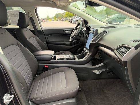 Used 2024 Ford Edge SE AWD/4WD image 11